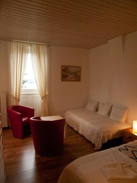 Hotel Garni Villa Carmen La Neuveville Habitación foto