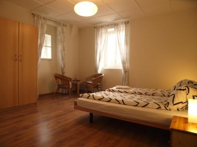 Hotel Garni Villa Carmen La Neuveville Habitación foto