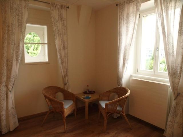 Hotel Garni Villa Carmen La Neuveville Habitación foto